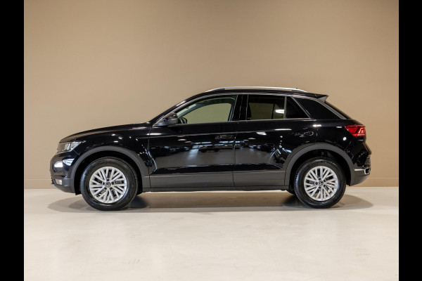 Volkswagen T-Roc 1.0 TSI Style Business / 110pk / Achteruitrij camera / Virtual cockpit /