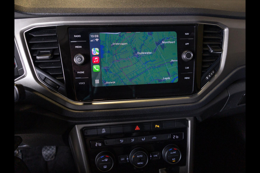 Volkswagen T-Roc 1.0 TSI Style Business / 110pk / Achteruitrij camera / Virtual cockpit /