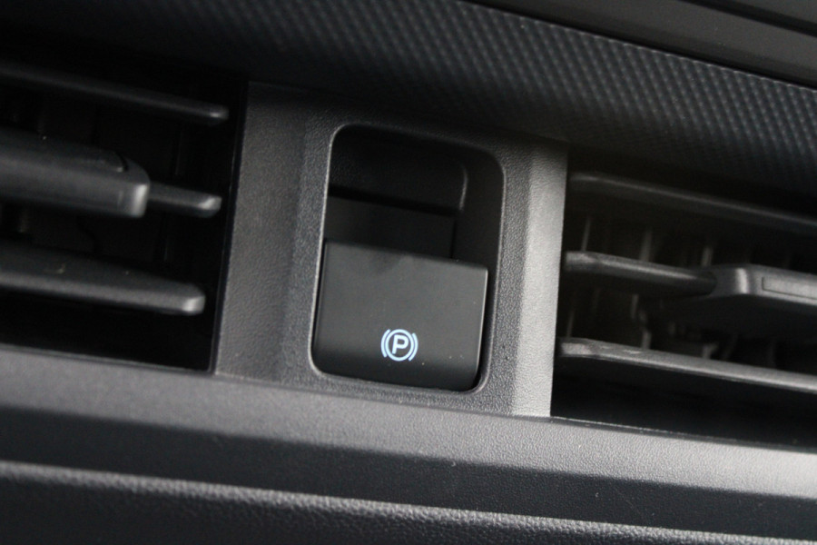 Ford Transit Custom 320 2.0 TDCI L1H1 Trend 170pk - Camera - Stoelverwarming - Carplay/Android - LED - Cruise - Rijklaar