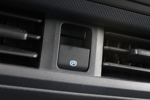 Ford Transit Custom 320 2.0 TDCI L1H1 Trend 170pk - Camera - Stoelverwarming - Carplay/Android - LED - Cruise - Rijklaar