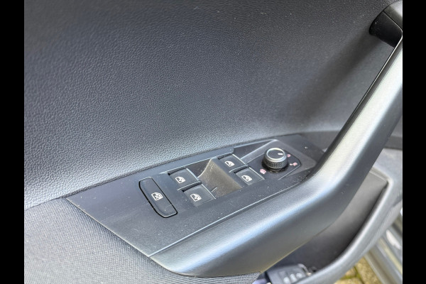 Volkswagen Polo 1.0 TSI 116PK Highline Business R - Automaat - Virt.Cockpit - Navi - Parkeerhulp - Org.NL