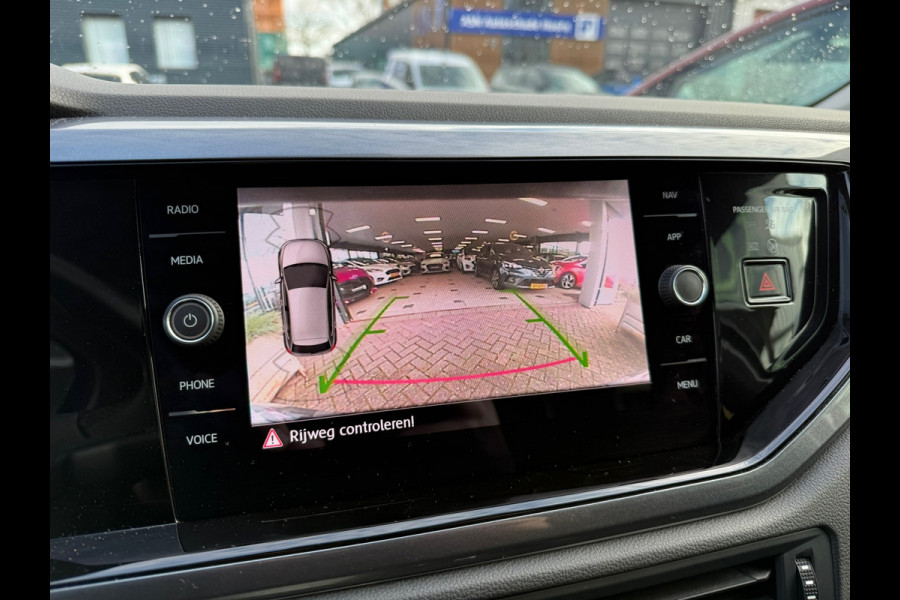 Volkswagen Polo 1.0 TSI 116PK Highline Business R - Automaat - Virt.Cockpit - Navi - Parkeerhulp - Org.NL