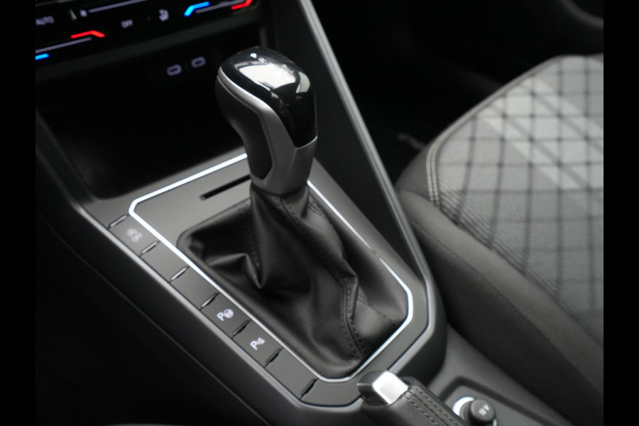 Volkswagen Polo 1.0 TSI 110pk DSG R-Line Business Navigatie Camera Stoelverwarming Acc 287