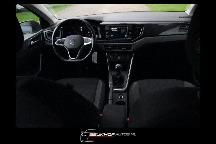 Volkswagen Polo 1.0 TSI Life Carplay Navi Airco Adapt Cruise