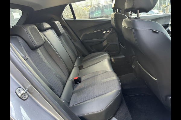 Peugeot 2008 1.2 PureTech Allure Pack CLIMA / CRUISE / NAVI / CARPLAY & ANDROID AUTO
