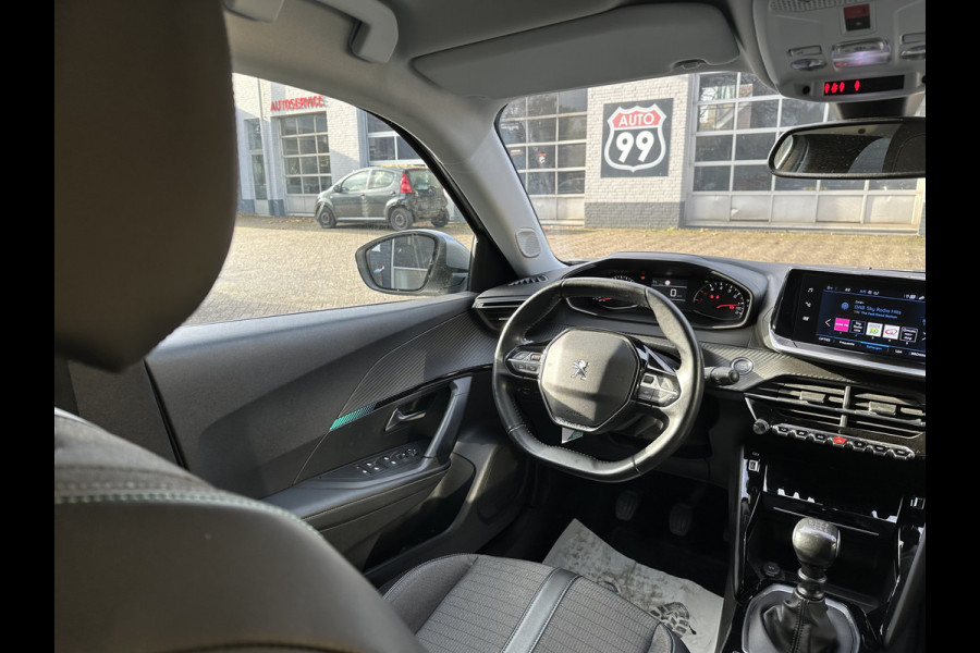 Peugeot 2008 1.2 PureTech Allure Pack CLIMA / CRUISE / NAVI / CARPLAY & ANDROID AUTO