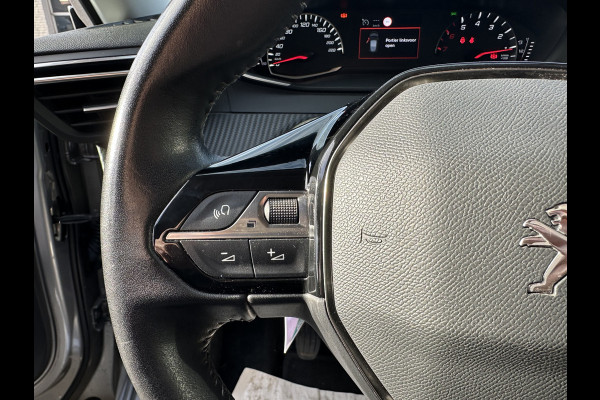 Peugeot 2008 1.2 PureTech Allure Pack CLIMA / CRUISE / NAVI / CARPLAY & ANDROID AUTO