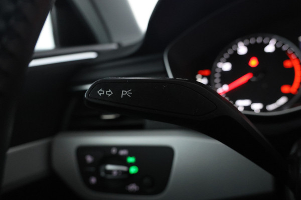 Audi A4 Avant 35 TDI Design Pro Line Plus Automaat, Navigatie, CLimate,