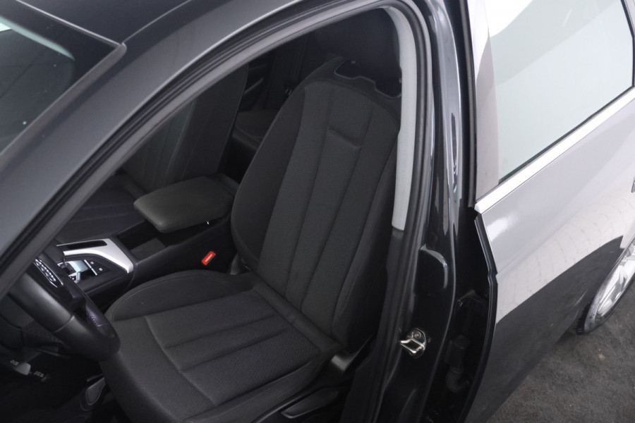 Audi A4 Avant 35 TDI Design Pro Line Plus Automaat, Navigatie, CLimate,