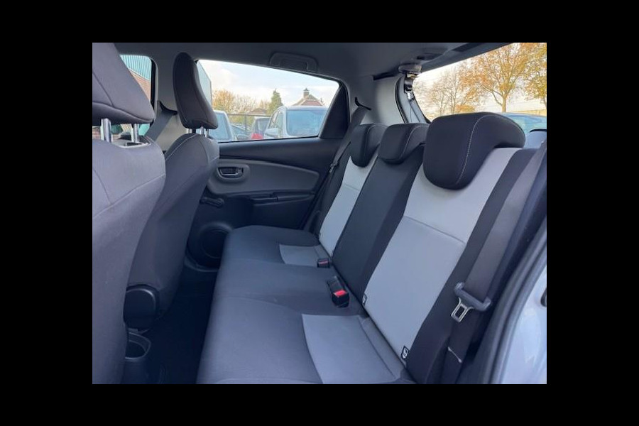 Toyota Yaris 1.5 VVT-i Aspiration - Dealer onderhouden -Navi