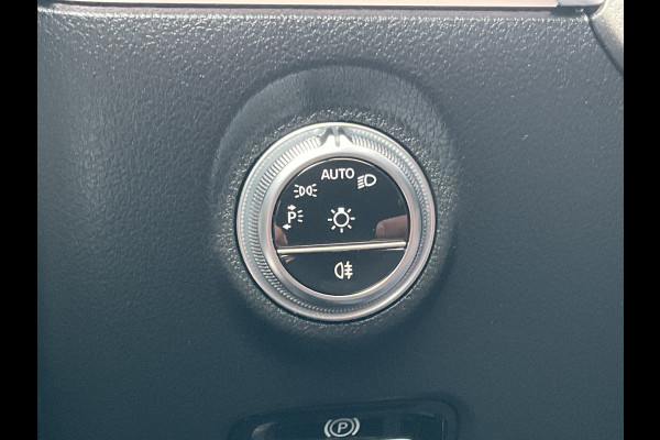 Mercedes-Benz C-Klasse Estate 180 AMG Line Trekhaak Pano Burmester Memory HUD Leer Verw+Ventilatie BOMVOL!