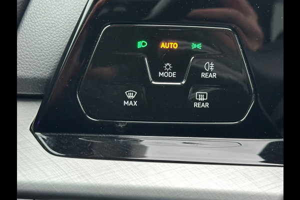 Volkswagen Golf 1.0 TSI Life SFEER/VIRTUAL/NAVI