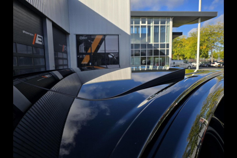 Volvo XC60 2.0 T8 Plug-in hybrid AWD R Design|Facelift!|PANO|HEADUP|HARMANKARDON