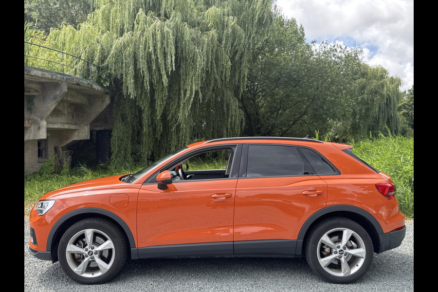 Audi Q3 45 TFSIe 245PK HYBRID S-TRONIC EDITION NAVI/PDC/BLUETOOTH