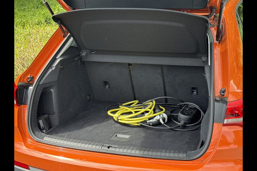 Audi Q3 45 TFSIe 245PK HYBRID S-TRONIC EDITION NAVI/PDC/BLUETOOTH