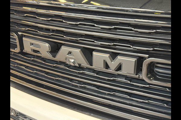 Dodge Ram 1500 5.7 V8 4x4 Crew Cab Limited |WEINIG KM |VOL OPTIES |1e EIGENAAR !