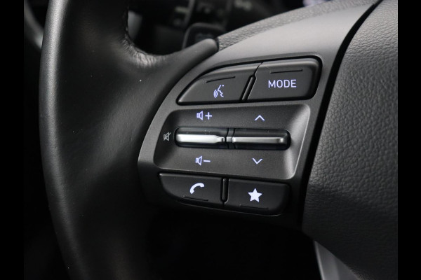 Hyundai Kona EV Fashion 64 kWh | Stoelverwarming | Head-Up | Camera | Carplay | Adaptive cruise | Navigatie | Keyless | Climate control