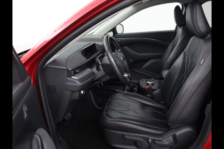 Ford Mustang Mach-E RWD 75 kWh | Leder | Stoelverwarming | 360 Camera | B&O Sound | Adaptive cruise | Carplay | Keyless | Navigatie | Stuurverwarming | Full LED | 20'' lichtmetalen velgen