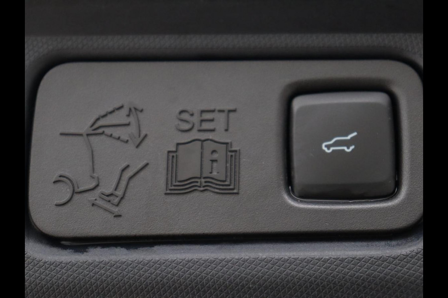 Ford Mustang Mach-E RWD 75 kWh | Leder | Stoelverwarming | 360 Camera | B&O Sound | Adaptive cruise | Carplay | Keyless | Navigatie | Stuurverwarming | Full LED | 20'' lichtmetalen velgen