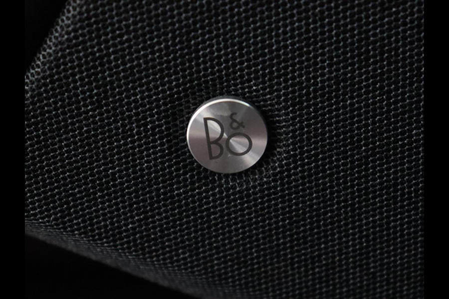 Ford Mustang Mach-E RWD 75 kWh | Leder | Stoelverwarming | 360 Camera | B&O Sound | Adaptive cruise | Carplay | Keyless | Navigatie | Stuurverwarming | Full LED | 20'' lichtmetalen velgen