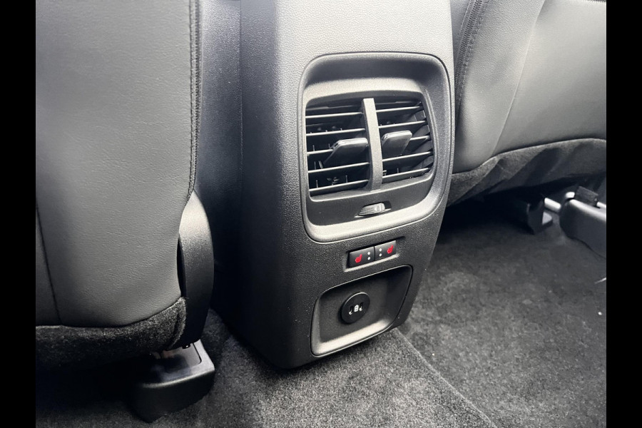 Ford Kuga 2.5 PHEV Sound Edition | Zuid | 243pk | Ford Voorraad | Panorama Dak | 20 inch Lichtmetaal | Winterpack | Matrix LED | Driver Assistance Pack