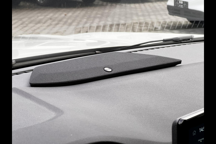 Ford Kuga 2.5 PHEV Sound Edition | Zuid | 243pk | Ford Voorraad | Panorama Dak | 20 inch Lichtmetaal | Winterpack | Matrix LED | Driver Assistance Pack