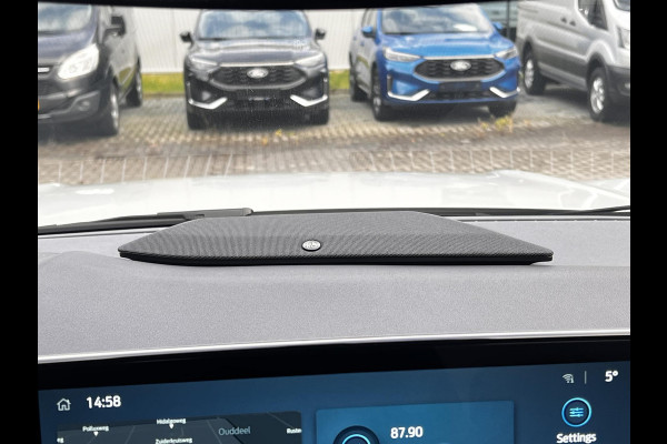 Ford Kuga 2.5 PHEV Sound Edition | Zuid | 243pk | Ford Voorraad | Panorama Dak | 20 inch Lichtmetaal | Winterpack | Matrix LED | Driver Assistance Pack