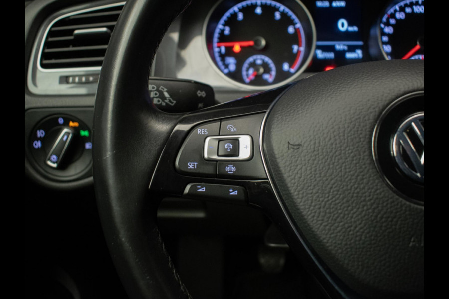 Volkswagen Golf 1.0 TSI Sport (APPLE CARPLAY,NAVI,CAMERA,SPORTSTOELEN,LED,CRUISE,CLIMATE,DAB,LM VELGEN,NETTE STAAT)