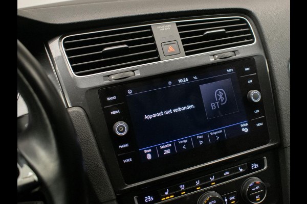 Volkswagen Golf 1.0 TSI Sport (APPLE CARPLAY,NAVI,CAMERA,SPORTSTOELEN,LED,CRUISE,CLIMATE,DAB,LM VELGEN,NETTE STAAT)