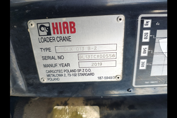 Iveco Daily 3.0I CNG AARDGAS Kraan wagen Open Laad bak AUT-6 HIAB 3-Pers. EURO 6 Navi Ecc Trekhaak Camera Blue power Alpine 2-Din Infotainment Sys. Bluetooth Opbergkasten Betonplex Vloer Compressed Natural Gas (CNG) EURO-6 375 35S14N Voertuig 1e Eigenaar Euro 6