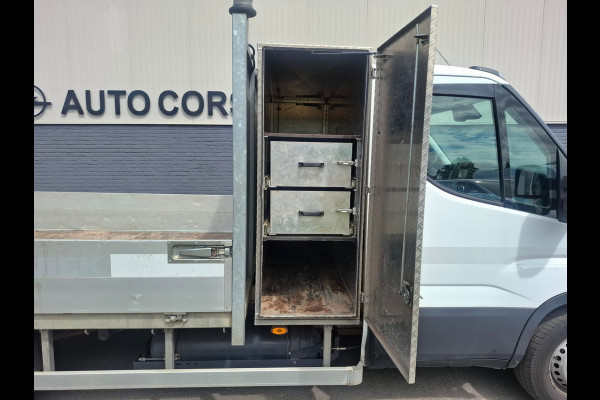 Iveco Daily 3.0I CNG AARDGAS Kraan wagen Open Laad bak AUT-6 HIAB 3-Pers. EURO 6 Navi Ecc Trekhaak Camera Blue power Alpine 2-Din Infotainment Sys. Bluetooth Opbergkasten Betonplex Vloer Compressed Natural Gas (CNG) EURO-6 375 35S14N Voertuig 1e Eigenaar Euro 6