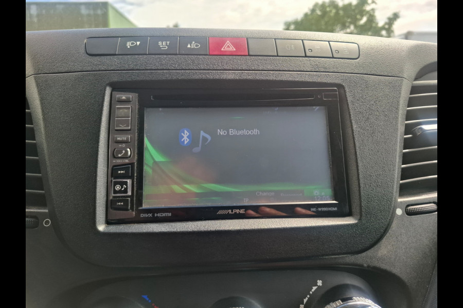 Iveco Daily 3.0I CNG Kraan Laadbak AUT-6 HIAB 3-Persoons Navi Ecc Trekhaak Camera Blue power Alpine 2-Din Infotainment Sys. Bluetooth Opbergkasten Betonplex Vloer Compressed Natural Gas (CNG) EURO-6 375 35S14N Voertuig 1e Eigenaar Euro 6