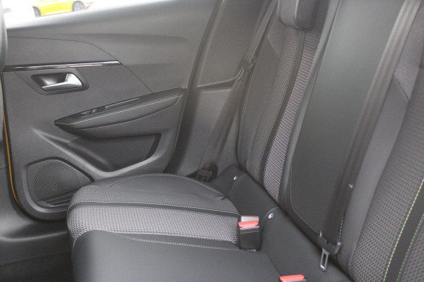 Peugeot 208 1.2 100PK GT | NAVIGATIE | KEYLESS ENTRY/START | APPLE CARPLAY/ANDROID AUTO | LICHTMETALEN VELGEN 17" | 3-D INSTRUMENTENPANEEL | DAB+ RADIO | DODEHOEK DETECTIE | CRUISE CONTROL | LANE ASSIST | CLIMATE CONTROL | ZWART DAK |