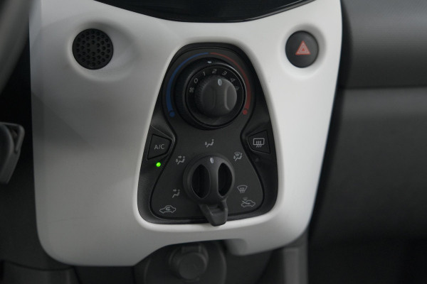 Citroën C1 1.0 VTi Shine | Camera | Airco | Navigatie | 5 deurs