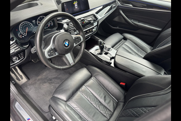 BMW 5 Serie Sedan 530i High Executive M Sport Pakket Automaat / Navigatie Professional / Schuif-/kanteldak / Harman Kardon / Comfortstoelen / Soft Close / Head-Up Display / 20 Inch / Leder / Active Steering