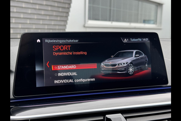 BMW 5 Serie Sedan 530i High Executive M Sport Pakket Automaat / Navigatie Professional / Schuif-/kanteldak / Harman Kardon / Comfortstoelen / Soft Close / Head-Up Display / 20 Inch / Leder / Active Steering