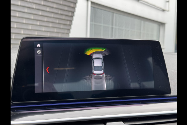 BMW 5 Serie Sedan 530i High Executive M Sport Pakket Automaat / Navigatie Professional / Schuif-/kanteldak / Harman Kardon / Comfortstoelen / Soft Close / Head-Up Display / 20 Inch / Leder / Active Steering