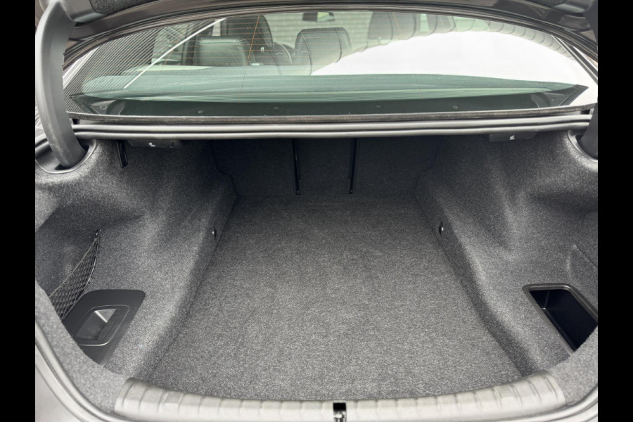 BMW 5 Serie Sedan 530i High Executive M Sport Pakket Automaat / Navigatie Professional / Schuif-/kanteldak / Harman Kardon / Comfortstoelen / Soft Close / Head-Up Display / 20 Inch / Leder / Active Steering