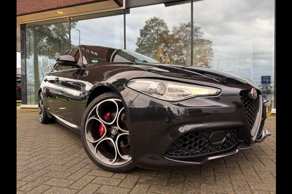 Alfa Romeo Giulia 2.0T Sprint - Automaat - Pano/Schuifdak - Leder - Navi - Afn. Trekhaak -Org.NL