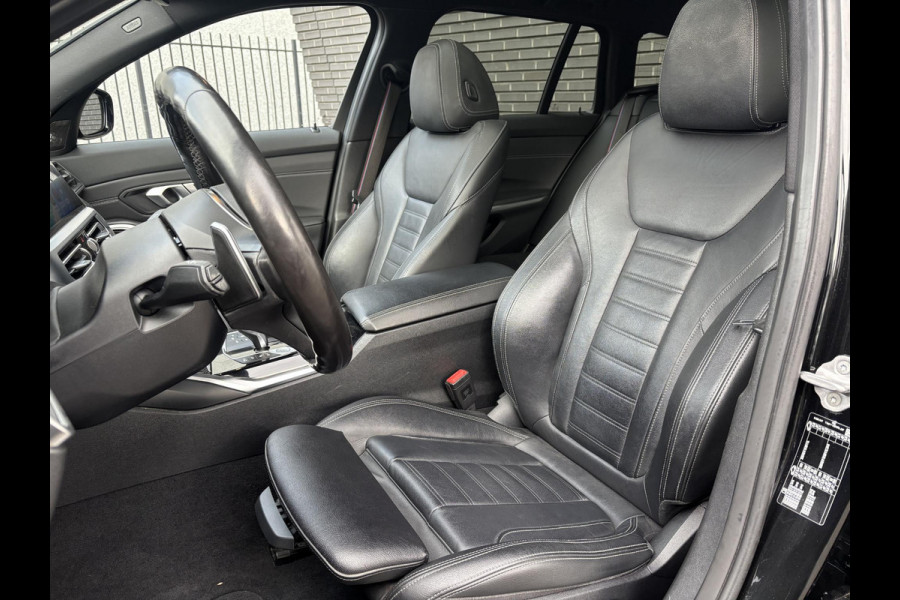 BMW 3 Serie Touring 330i xDrive High Executive M Sport Pakket Automaat / Live Cockpit Professional / Panoramadak / Trekhaak / Leder / Apple CarPlay / Harman Kardon / 19 Inch / Shadow Line / Laserlicht / Head-Up Display / M Sportremsysteem / Adaptief M-onderstel