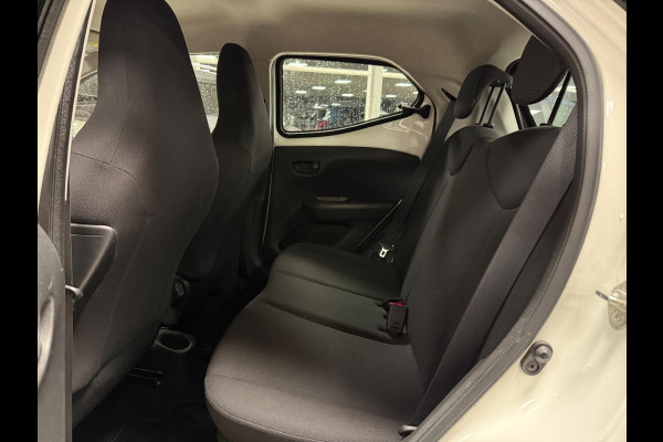 Toyota Aygo 1.0 VVT-i x-now