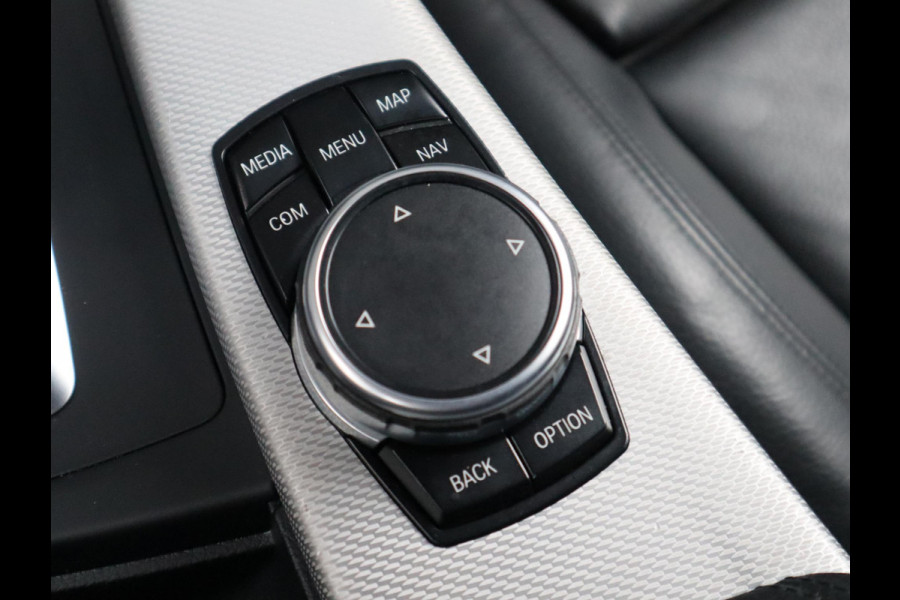 BMW 3 Serie Touring 320i High Executive M Sport Pakket Automaat / Navigatiesysteem Professional / Leder / Hifi / LED / Stoelverwarming / Climate Control / 18 Inch / Shadow Line / Extra Getint Glas / Parkeersensoren