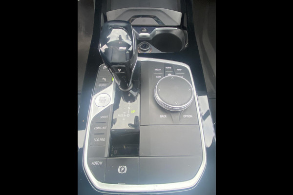 BMW 1-serie 118i High Executive M-sport/ Pano/ H&K/ VC/ Shadow/ Privacy