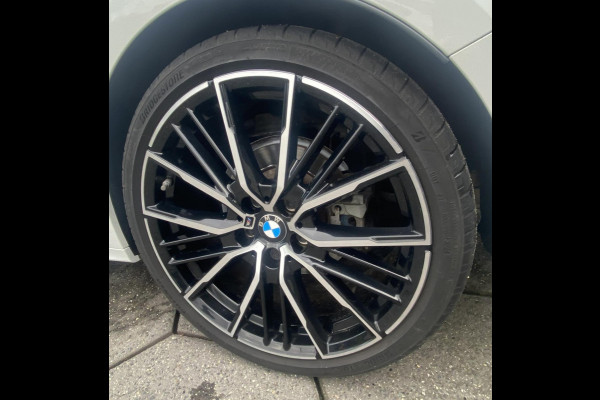 BMW 1-serie 118i High Executive M-sport/ Pano/ H&K/ VC/ Shadow/ Privacy