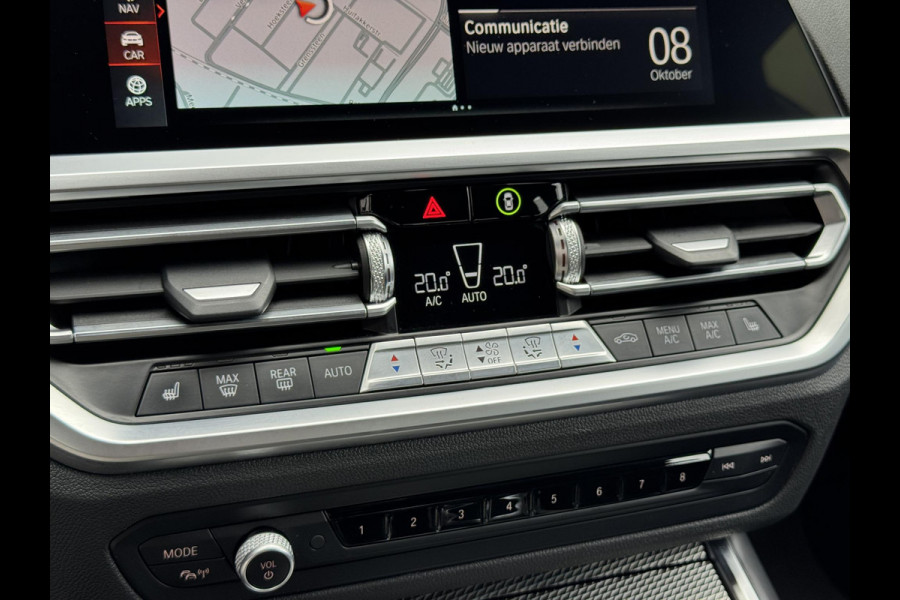 BMW 3 Serie Sedan 320i High Executive M Sport Pakket Automaat / Live Cockpit Professional / Hifi / LED / 19 Inch / DAB / Shadow Line / Neerklapbare Achterbank / M Achterspoiler / Stoelverwarming