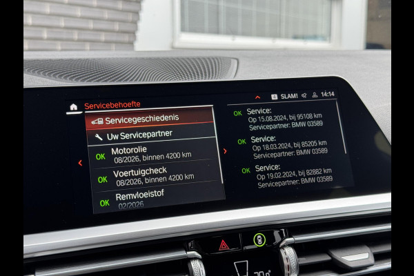 BMW 3 Serie Sedan 320i High Executive M Sport Pakket Automaat / Live Cockpit Professional / Hifi / LED / 19 Inch / DAB / Shadow Line / Neerklapbare Achterbank / M Achterspoiler / Stoelverwarming