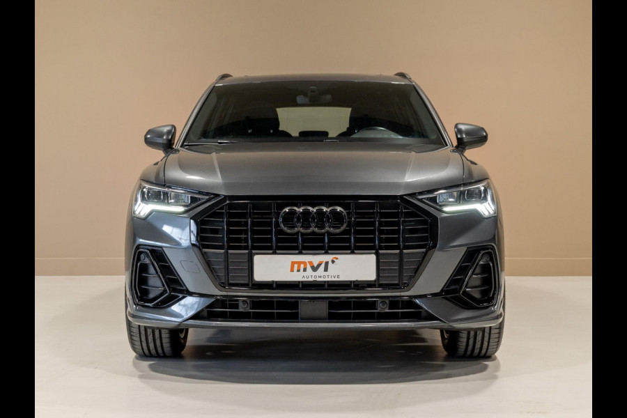 Audi Q3 35 TFSI 2x S Line / 150pk / Panorama dak / Achteruitrij camera / Keyless entry /