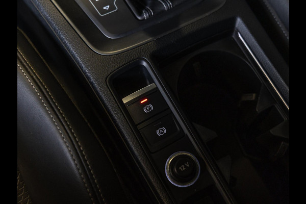 Audi Q3 35 TFSI 2x S Line / 150pk / Panorama dak / Achteruitrij camera / Keyless entry /