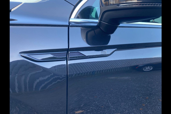 Volkswagen Tiguan 1.4 TSI R-Line |DSG | ACC |Trekhaak |Massagestoel|Stoel/stuurverw |Dealer onderh KM 52.900 !!!