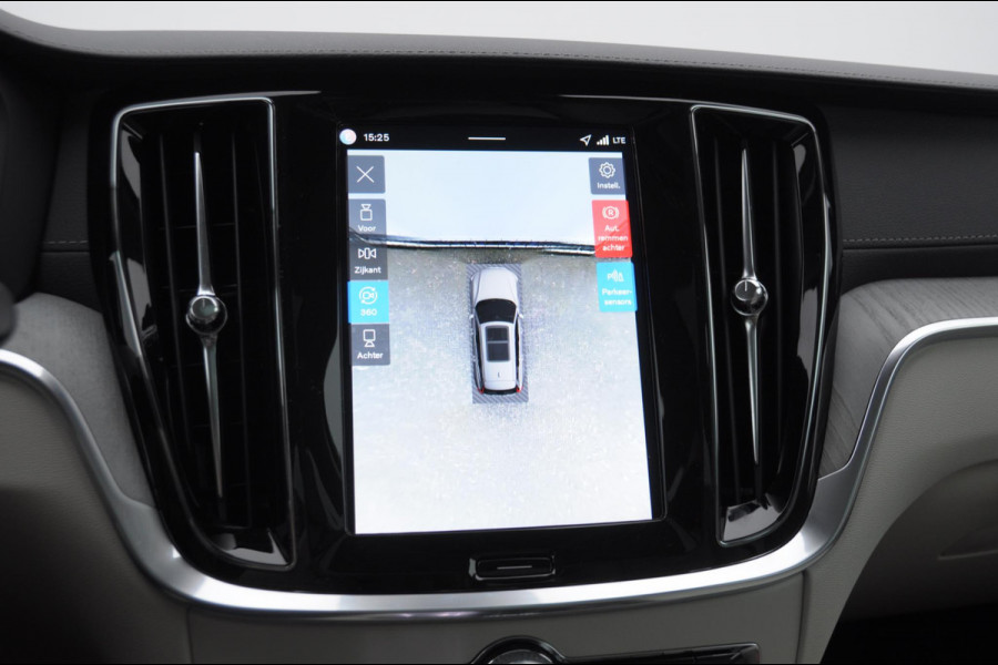 Volvo V60 T6 350PK Automaat AWD Ultra Bright / Massage stoelen / Long Range / 360 Camera / Harman Kardon audio / Head-up display / Panorama dak / Apple carplay / Android auto /